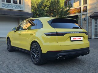 2018 Porsche Cayenne III, жёлтый, 8000000 рублей, вид 3