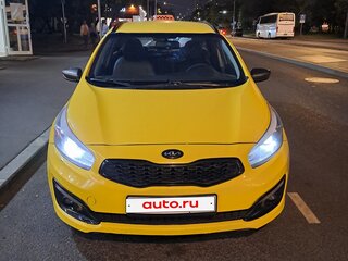 2018 Kia Ceed II Рестайлинг, жёлтый, 700000 рублей, вид 2
