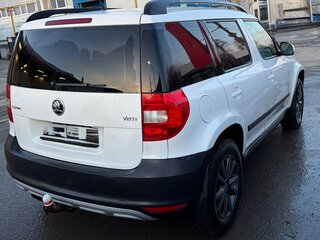 2012 Skoda Yeti I, белый, 950000 рублей, вид 3
