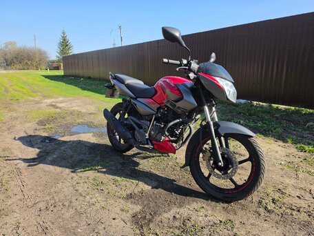 2021 Bajaj Pulsar NS 125, красный, 140000 рублей, вид 5