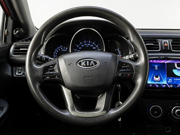2011 Kia Rio III, красный, 585000 рублей - вид 16