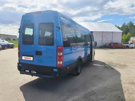 2014 Iveco Daily, синий, 2000000 рублей, вид 2