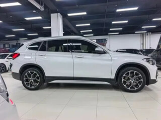 2022 BMW X1 18i sDrive II (F48) Рестайлинг, белый, 2250000 рублей, вид 4
