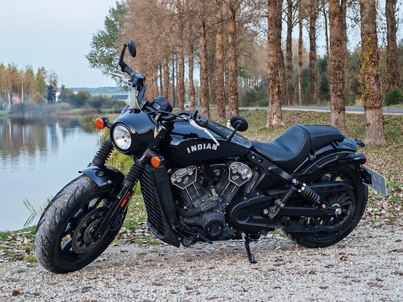 2021 Indian Scout, чёрный, 1080000 рублей - вид 12