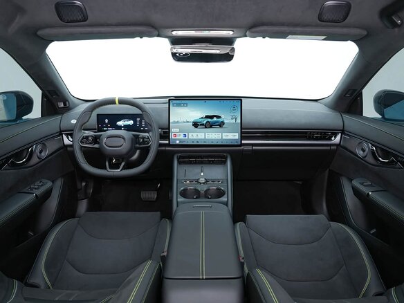 2026 Lynk & Co 07 GT I Рестайлинг, серый, 4790000 рублей - вид 10
