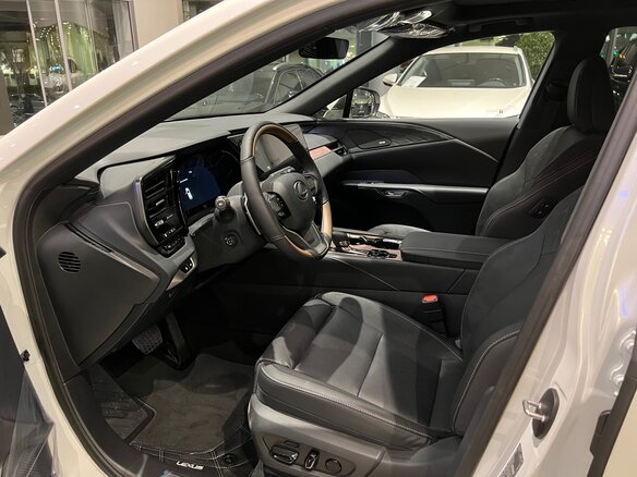 2025 Lexus RX 350h V, белый, 12300000 рублей - вид 9