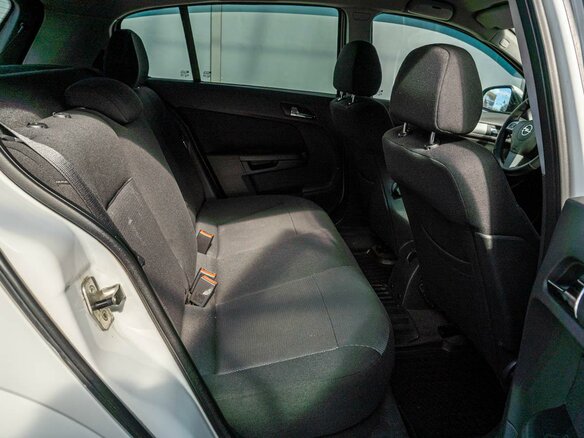 2011 Opel Astra H Рестайлинг, белый, 459000 рублей - вид 8