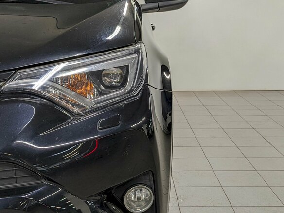 2018 Toyota RAV4 IV (XA40) Рестайлинг, чёрный, 2790000 рублей - вид 15