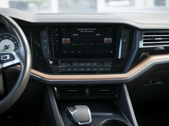2019 Volkswagen Touareg III, синий, 3380000 рублей - вид 14