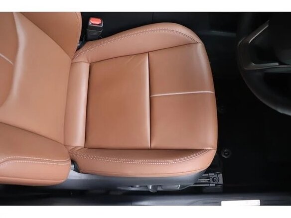 2025 Lexus LBX, белый, 4333666 рублей - вид 31