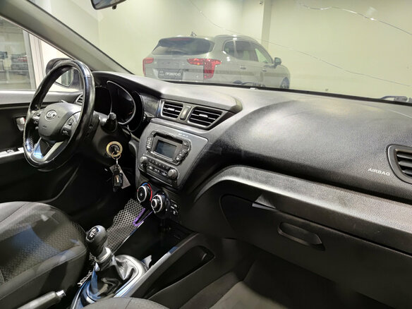 2014 Kia Rio III, чёрный, 828000 рублей - вид 10
