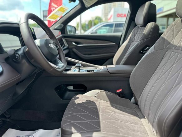 2026 Geely Monjaro (Xingyue L) I Рестайлинг 2 (China Market), чёрный, 4300000 рублей - вид 11