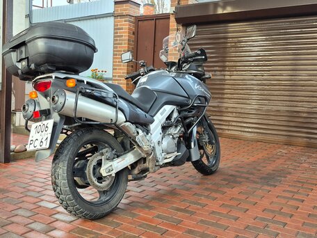 2004 Suzuki V-Strom 1000, серый, 530000 рублей, вид 2