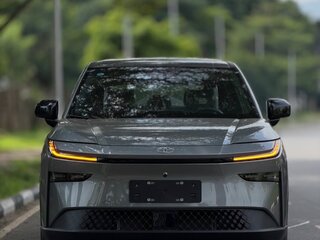 2026 Toyota bZ3X 58.3 kWh, серебристый, 2600000 рублей, вид 1