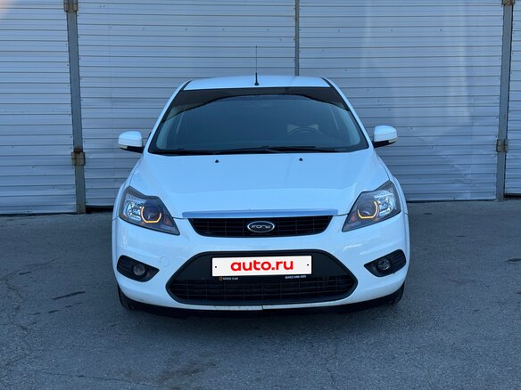 2008 Ford Focus II Рестайлинг, белый, 435000 рублей - вид 2