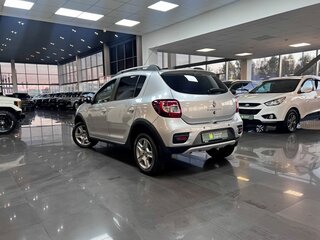 2021 Renault Sandero Stepway II Рестайлинг, серый, 1270000 рублей, вид 5