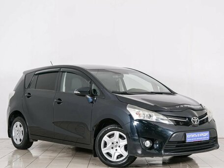 Toyota Verso I Рестайлинг