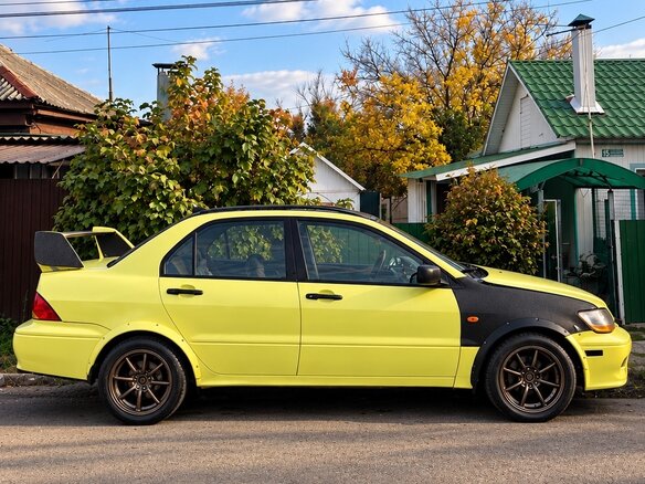 2001 Mitsubishi Lancer IX, жёлтый, 170000 рублей - вид 1