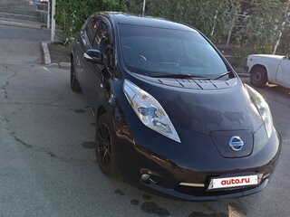 2014 Nissan Leaf I (ZE0/AZE0), чёрный, 1400000 рублей, вид 4