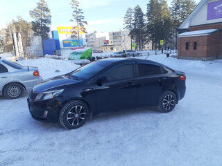 2013 Kia Rio III, чёрный, 745000 рублей, вид 5
