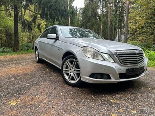 2010 Mercedes-Benz E-Класс 200 5G-Tronic IV (W212, S212, C207), серебристый, 940000 рублей, вид 3