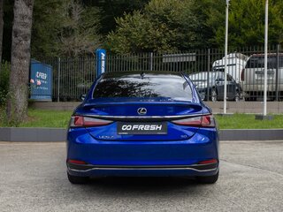2020 Lexus ES 250 VII, синий, 3850000 рублей, вид 4