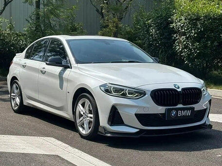 2022 BMW 1 серии 120i III (F52) Рестайлинг, белый, 1490004 рублей, вид 3