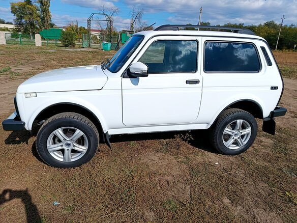1994 Lada (ВАЗ) 2121 (4x4) I Рестайлинг, белый, 450000 рублей - вид 5