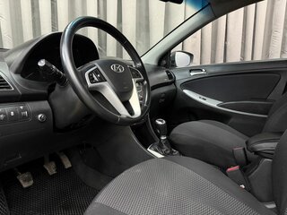 2011 Hyundai Solaris I, чёрный, 499777 рублей, вид 5