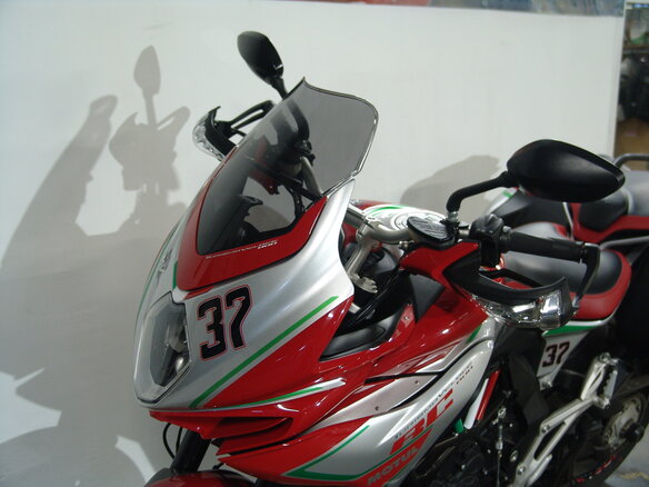 2015 MV Agusta Turismo Veloce 800, красный, 855000 рублей - вид 10