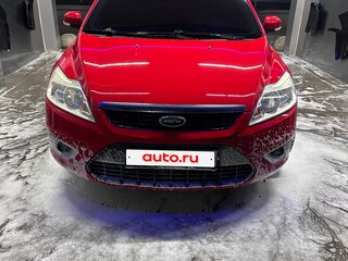 2010 Ford Focus II Рестайлинг, красный, 750000 рублей, вид 2