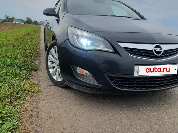 2011 Opel Astra J, чёрный, 635000 рублей - вид 2