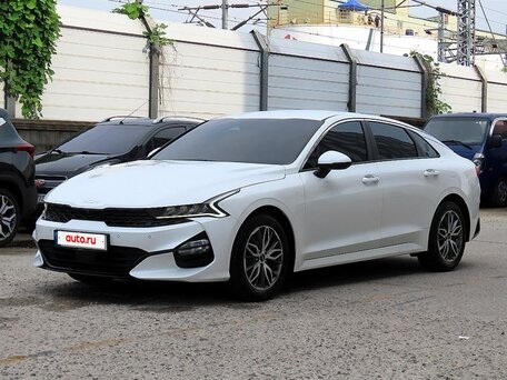2023 Kia K5 III, белый, 2400000 рублей, вид 2