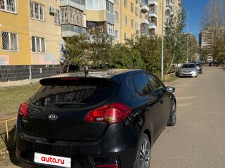 2015 Kia Ceed II Рестайлинг, чёрный, 980000 рублей, вид 4