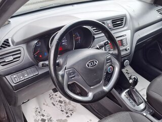 2017 Kia Rio III Рестайлинг, коричневый, 650000 рублей, вид 3