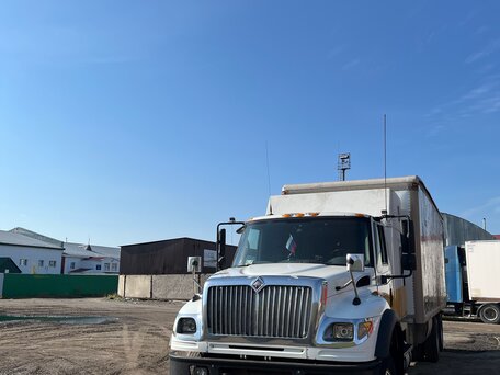 2005 International 4000 Series, белый, 2250000 рублей, вид 4