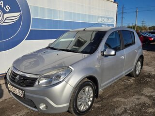 2012 Renault Sandero I, серебристый, 465000 рублей, вид 2