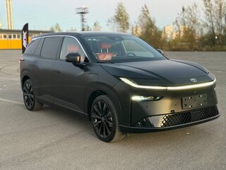 2026 Toyota bZ3X 58.3 kWh, чёрный, 3000000 рублей, вид 3