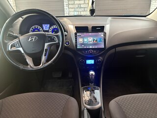 2012 Hyundai Solaris I, серебристый, 765000 рублей, вид 5