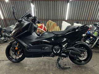 2023 Yamaha TMAX, чёрный, 1230000 рублей, вид 4