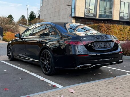 2026 Mercedes-Benz S-Класс 580 Long 4MATIC VII (W223) Рестайлинг, чёрный, 28900000 рублей, вид 3