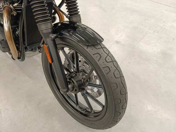 2023 Triumph Speed Twin, чёрный, 960000 рублей - вид 8