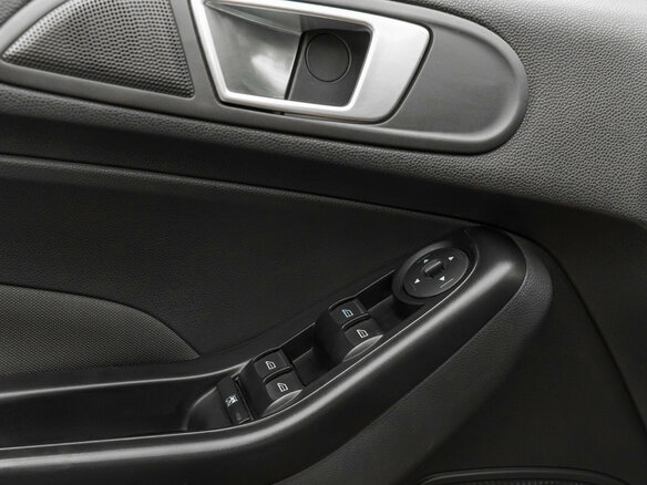 2015 Ford Fiesta Mk6 Рестайлинг, коричневый, 1060000 рублей - вид 14