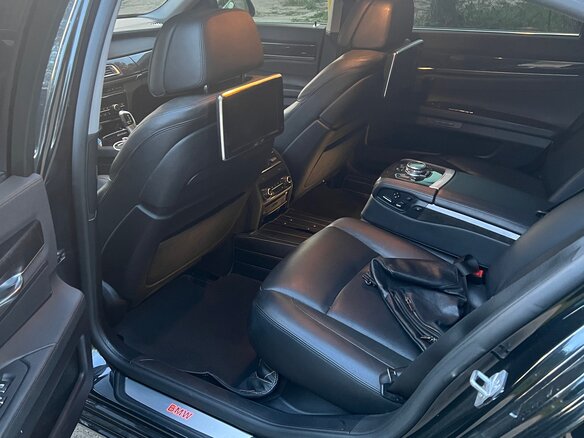 2013 BMW 7 серии Long 740Li xDrive V (F01/F02/F04) Рестайлинг, чёрный, 2500000 рублей - вид 19