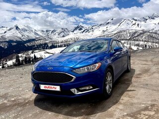 2017 Ford Fusion (North America) II Рестайлинг, синий, 1490000 рублей, вид 2