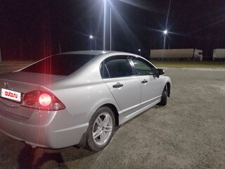 2008 Honda Civic VIII, серебристый, 700000 рублей, вид 3