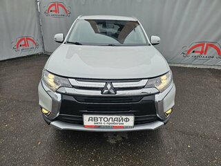 2018 Mitsubishi Outlander III Рестайлинг 2, белый, 1775000 рублей, вид 5