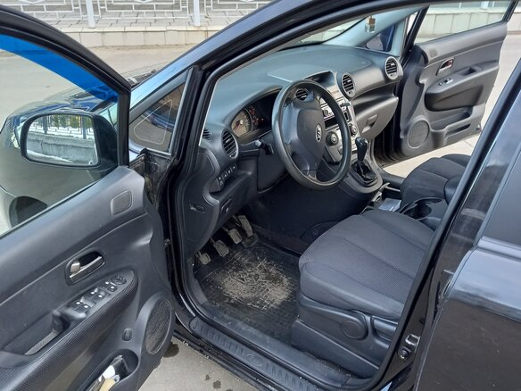 2007 Kia Carens II (UN), чёрный, 500000 рублей - вид 10