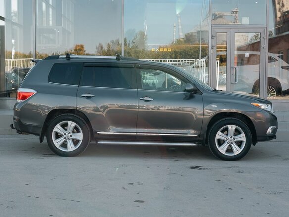 2011 Toyota Highlander II (XU40) Рестайлинг, серый - вид 3