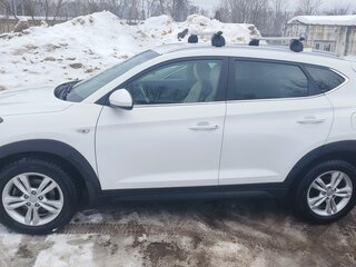 2019 Hyundai Tucson III Рестайлинг, белый, 2300000 рублей, вид 4